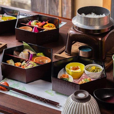 Hotarutei Villas Yamanouchi  Ngoại thất bức ảnh